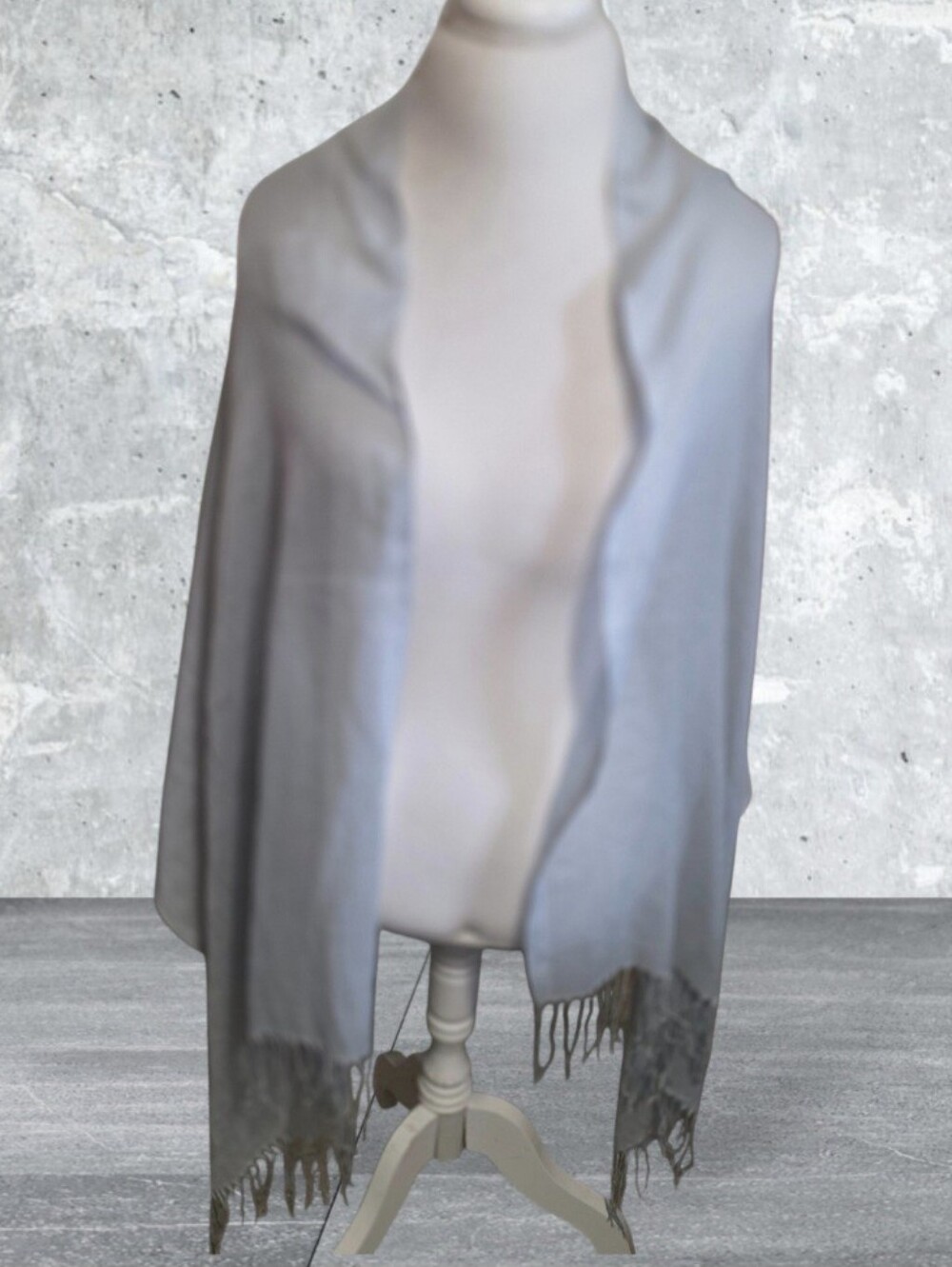 💠 Elegant Light Grey Fringe Wrap Scarf